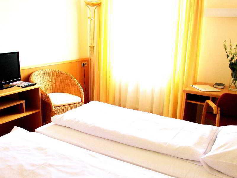 Das Reinisch Hotel - Near Vienna Airport Schwechat Exterior photo